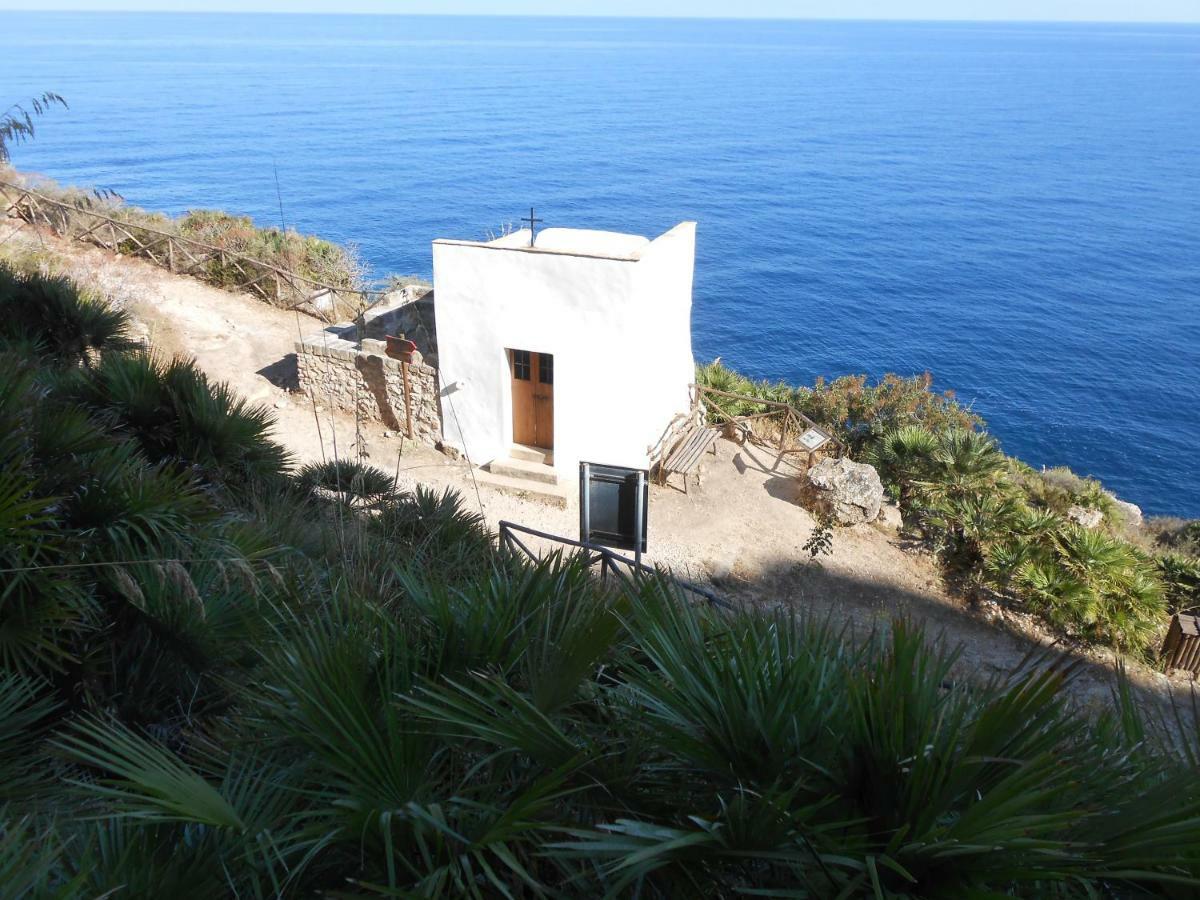 Casa Vacanza Tra Cielo E Mare Custonaci Bagian luar foto